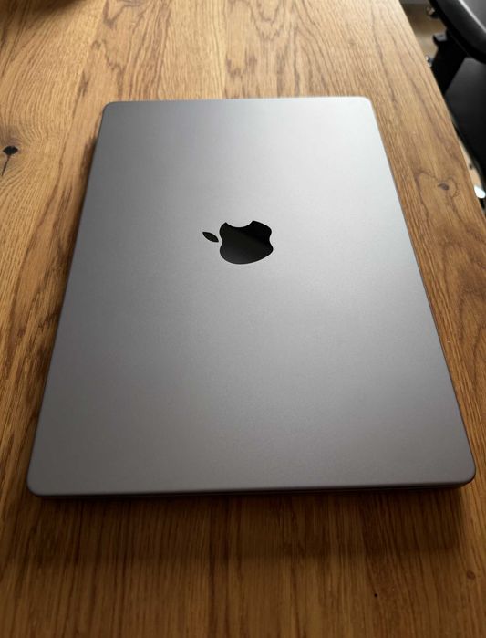 Macbook Pro M1 Pro 14" 2021 16GB RAM 512GB SSD Space Grey stan idealny