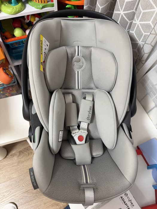 Автокрісло Cybex cloud g+