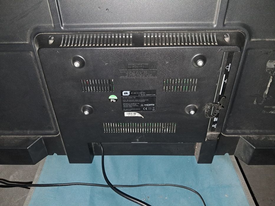 Tv 40 OK. Com defeito