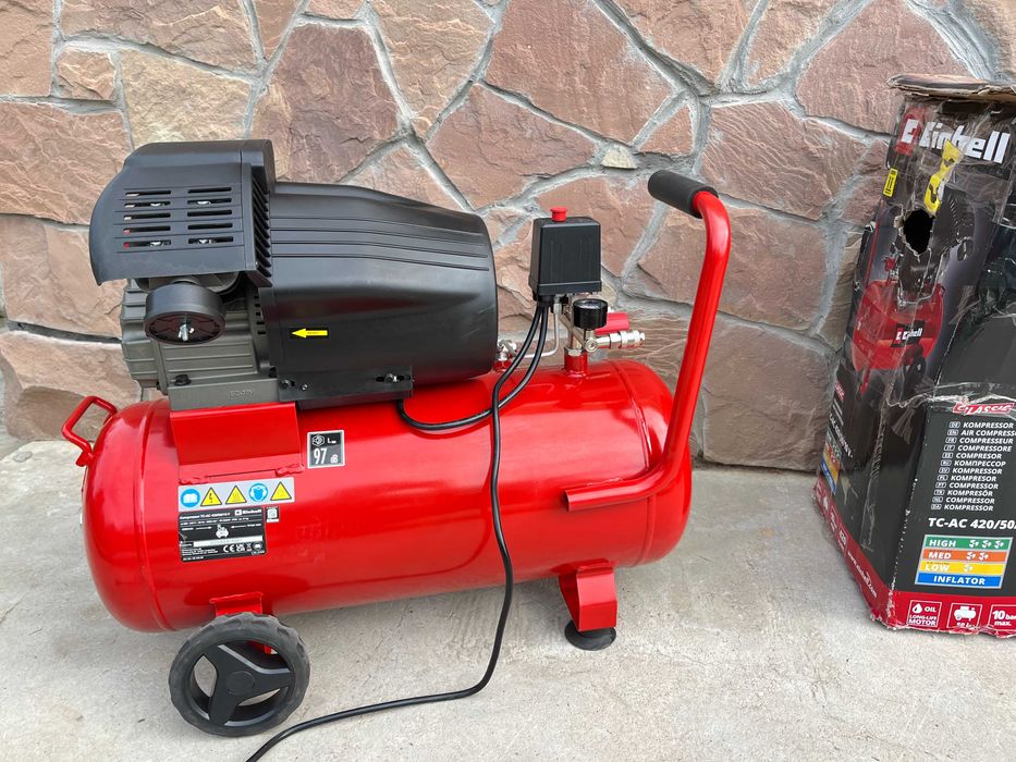 Компресор повітряний Einhell TC-AC 420/50/10 V, 2200Вт  50л, 420л/хв, 10бар, 2 циліндри (V-подібний), 42кг