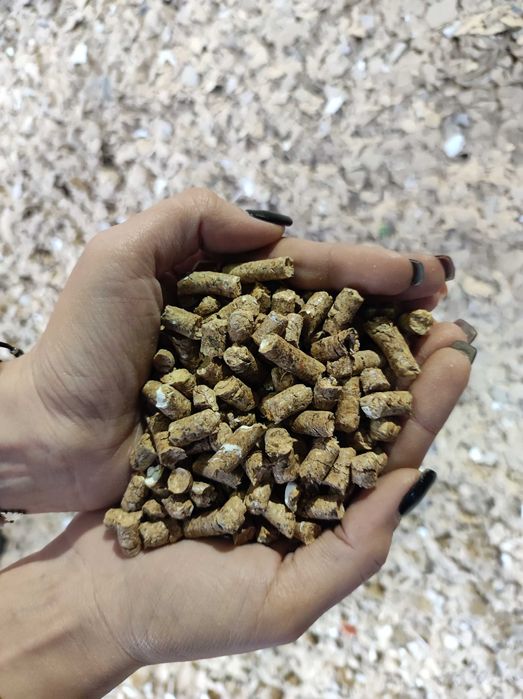 Pellet Mieszany 6mm Luzem/tonaZamiennik EkoGroszku Września • OLX.pl