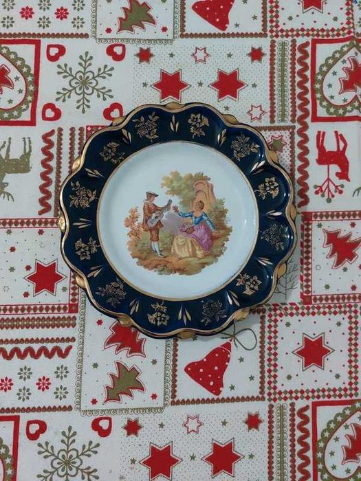 Decorative Plate440897742696632320