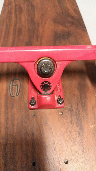 Skate OLSON & HEKMATI Completo, raramente usado.