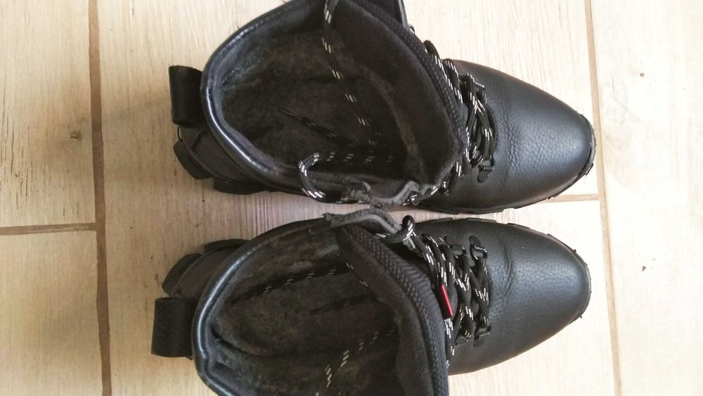 Чоловічі зимові ботинки кросівки