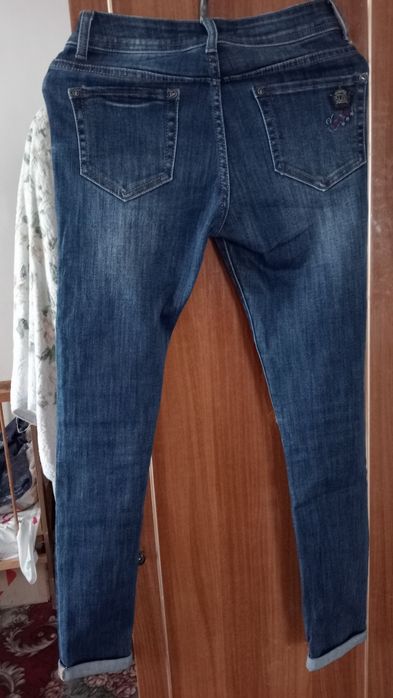 Штани джинсові продам.