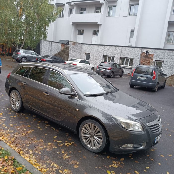 Opel Insignia Sports Tourer BiTurbo 4x4 | Топова комплектація з підрульовими пелюстками!