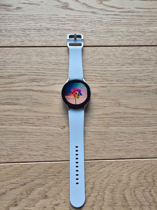Samsung Galaxy Watch5 LTE 44mm Biały + oryginalny pasek GARMIN Fioletowy – KOMPLET - stan IDEALNY