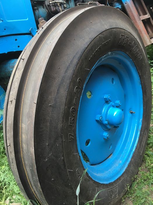 Трактор МТЗ 80 на стартері