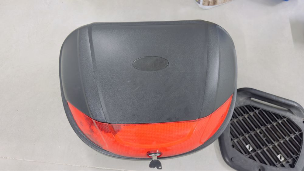 Top Case 46L  para mota