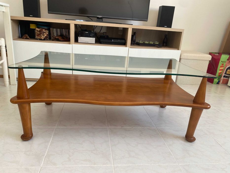 Mesa de centro em madeira
