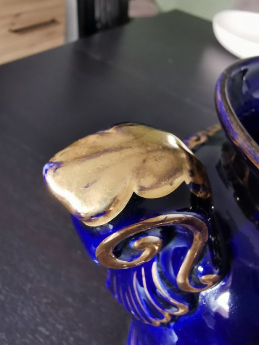 Jarra antiga cerâmica Alcobaça Raul Bernarda-RB azul cobalto e dourado 26 cm