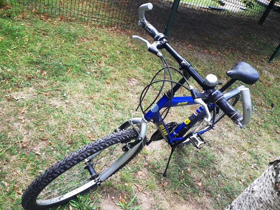 Rower mlodziezowy 26 cali srebrno niebieski lekki PULSAR kola aluminio