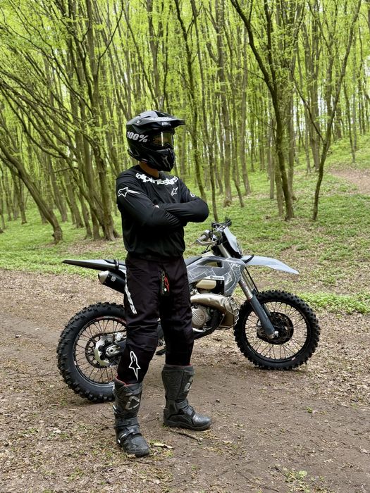 Мотокрос / ендуро костюми Alpinestars