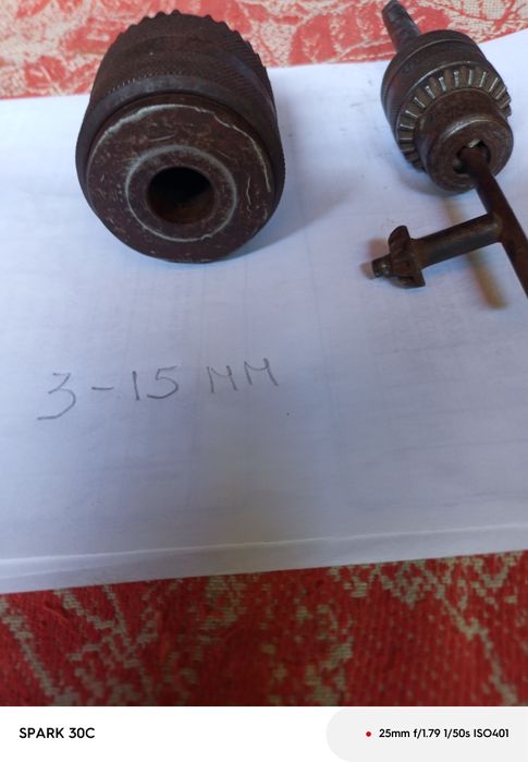 Патрон на дрель 3-15 (два вида) и 1,5-10 1 шт.