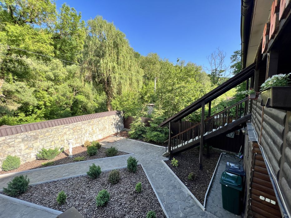 Комунальні входять у вартість!Здам житло в старому місті!