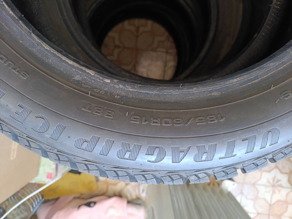 Зимові шини Goodyear UltraGrip Ice+ 185/60 R15 (Пара)