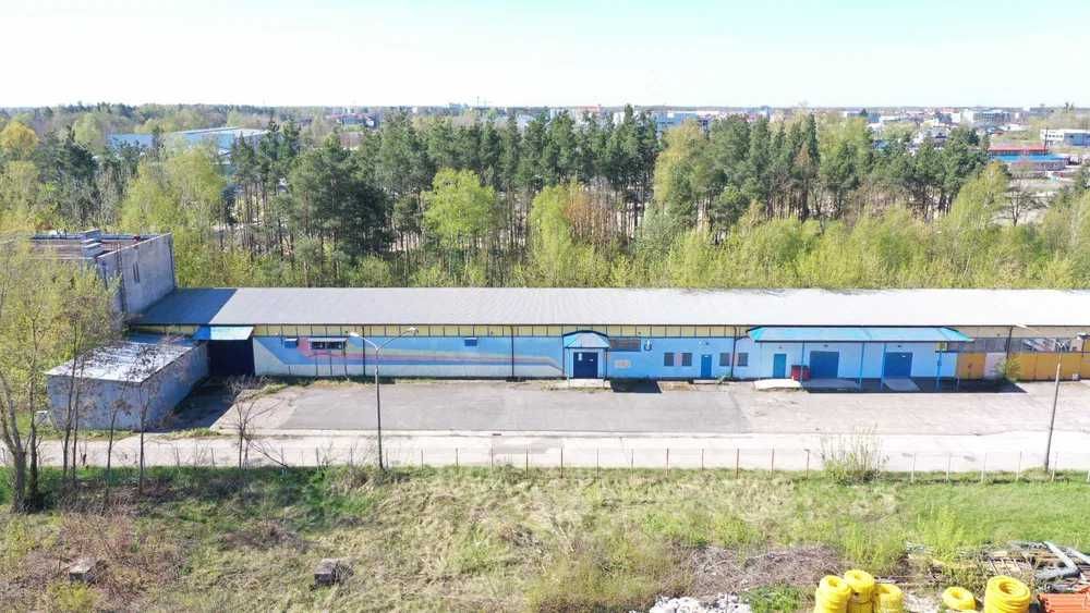 Magazyn / obiekt komercyjny 1042 m² przy obwodnicy Ostrołęki – działka 3880 m², najemca, duży plac manewrowy