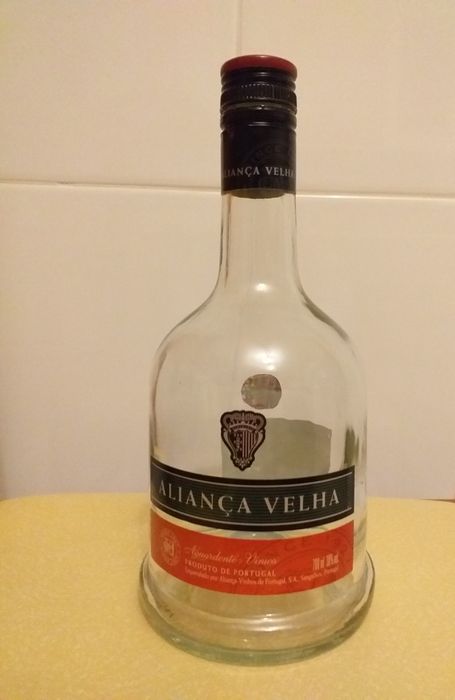 Garrafas Vazias Aguardente "Aliança Velha"