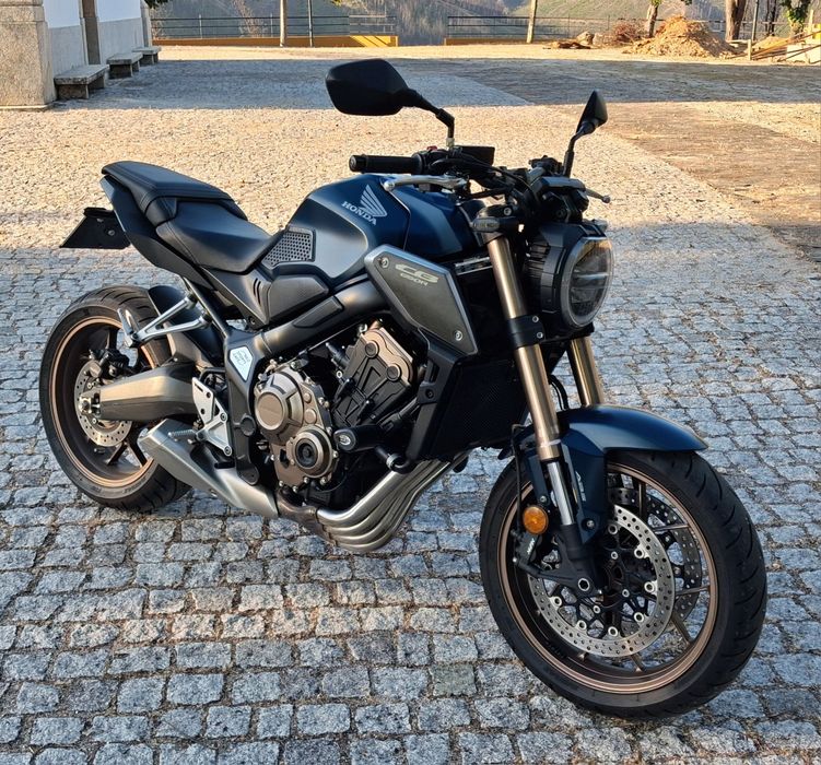 Honda CB 650R Neo Sports Café  95cv