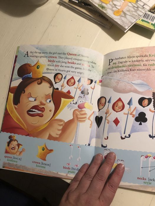 Alicja W Krainie Czarów. Czytam Po Polsku I Angielsku