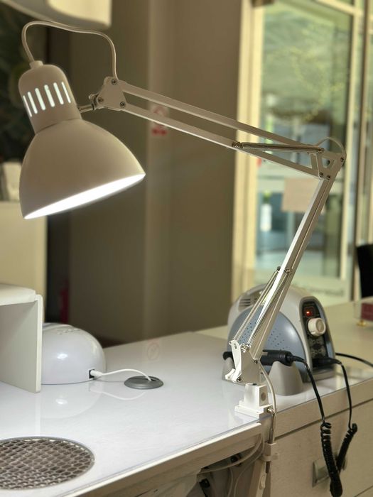 Lampa na biurko tertial - stan idealny, kolor biały 2 szt.