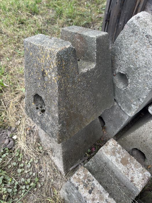 Stopy betonowe  podstawy pod legary