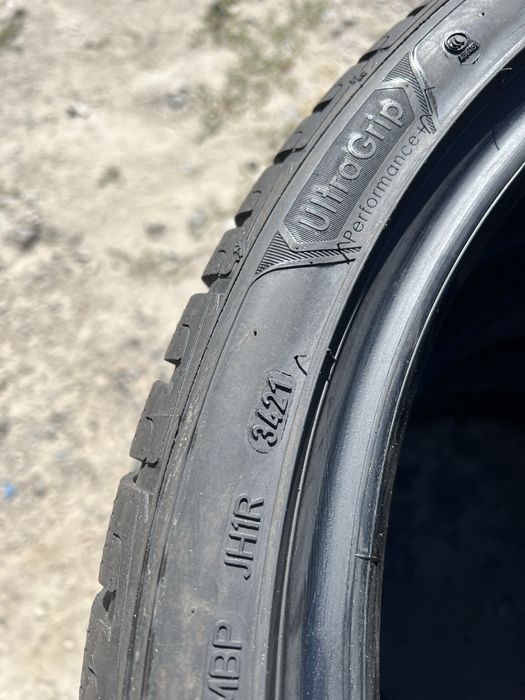 Шини 275/35/21 ЯК НОВІ‼️ 8+mm‼️Goodyear‼️;зимові;резина склад R21