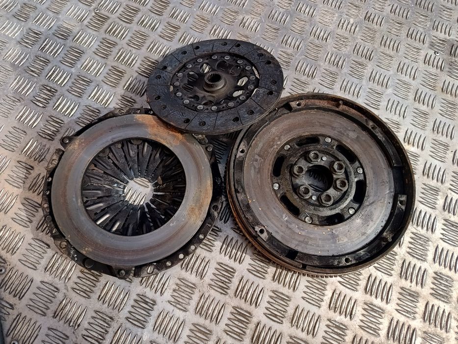 Dwumasa sprzęgło Audi A4 B6 Passat B5 FL 1.9 TDI  AWX AVB BKE 5 biegów
