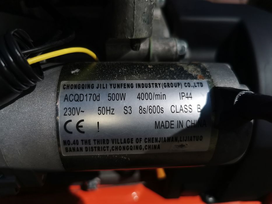 Odśnieżarka spalinowa samojezdna