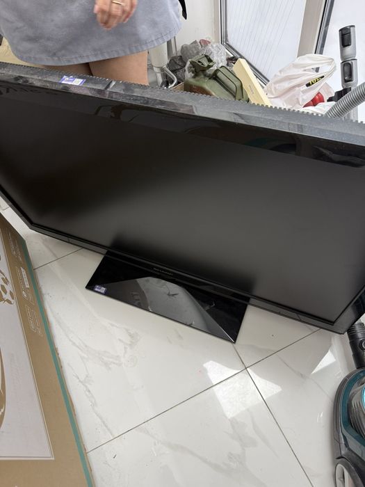 Телевізор SHARP 42'