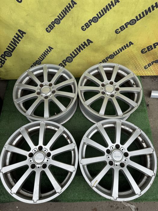 Диски титани 5:114,3r17 Оригінал Комплект Склад б/у