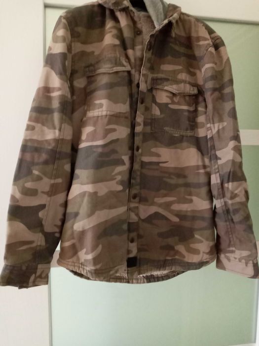 Теплая камуфляжная куртка на меху для мальчика 10-11 лет