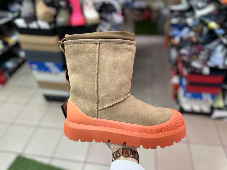 Черевики UGG hight Weather  Hybrid boot ( РОЗМІР 43 )