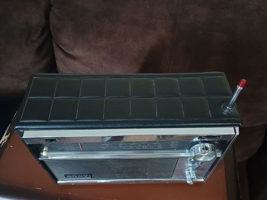 Sony 7R-77A Радіоприймач