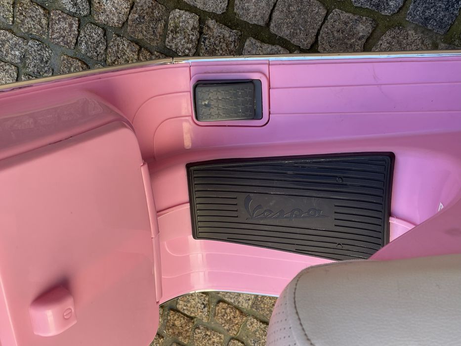 Vespa piaggio brinquedo a bateria