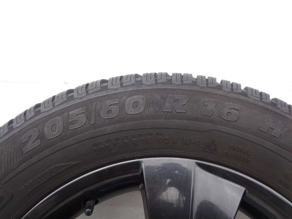 OPONY ZIMOWE 205/60/16 Semperit Master Grip 2 205/60R16 2x 6,5 -7,3mm