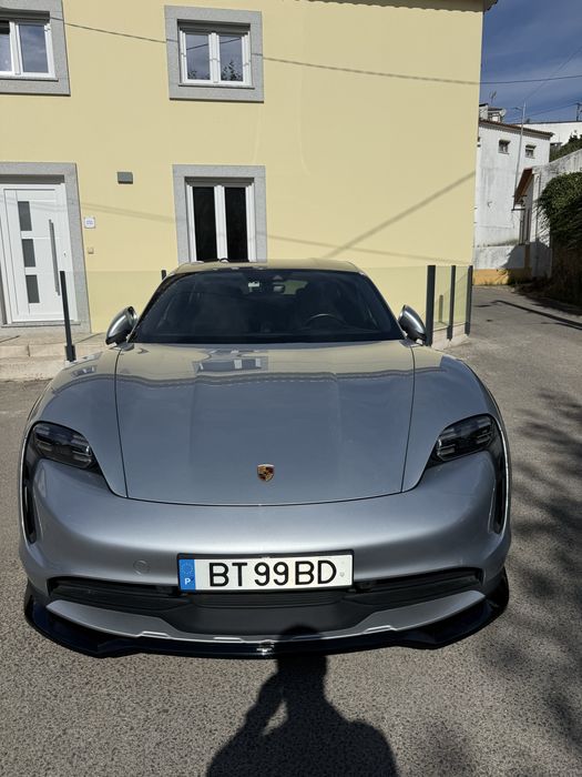 Porsche taycan 4 Cross Turismo