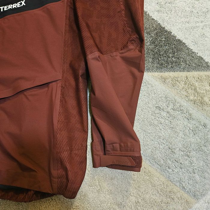 Adidas Terrex Primeknit Hiking Waterproof Rain Jacket Anorak