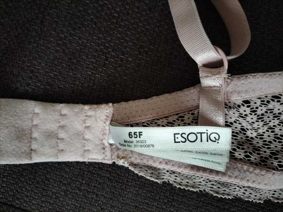 Biustonosz Esotiq 65F Pudrowy róż