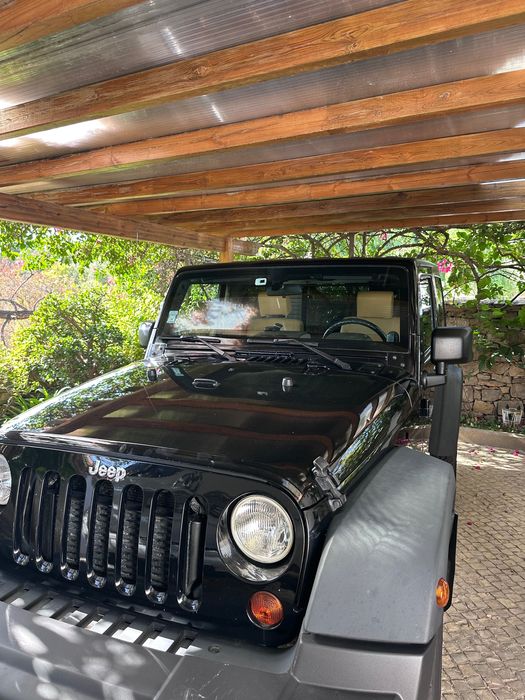 Black Jeep Wangler