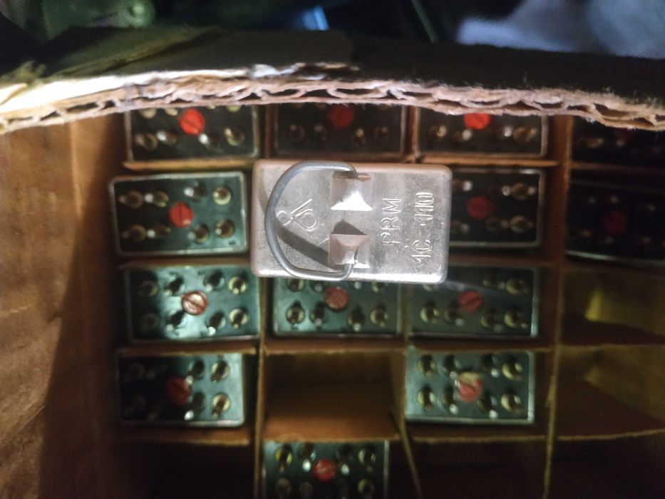 Радіодеталь Реле 1с-110