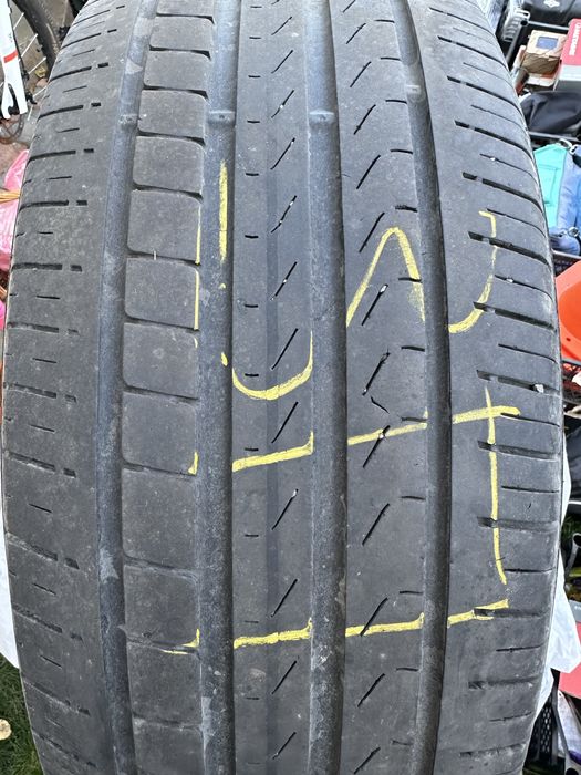 Pirelli scorpion 235/55/R19