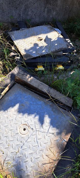 Tampas de saneamento