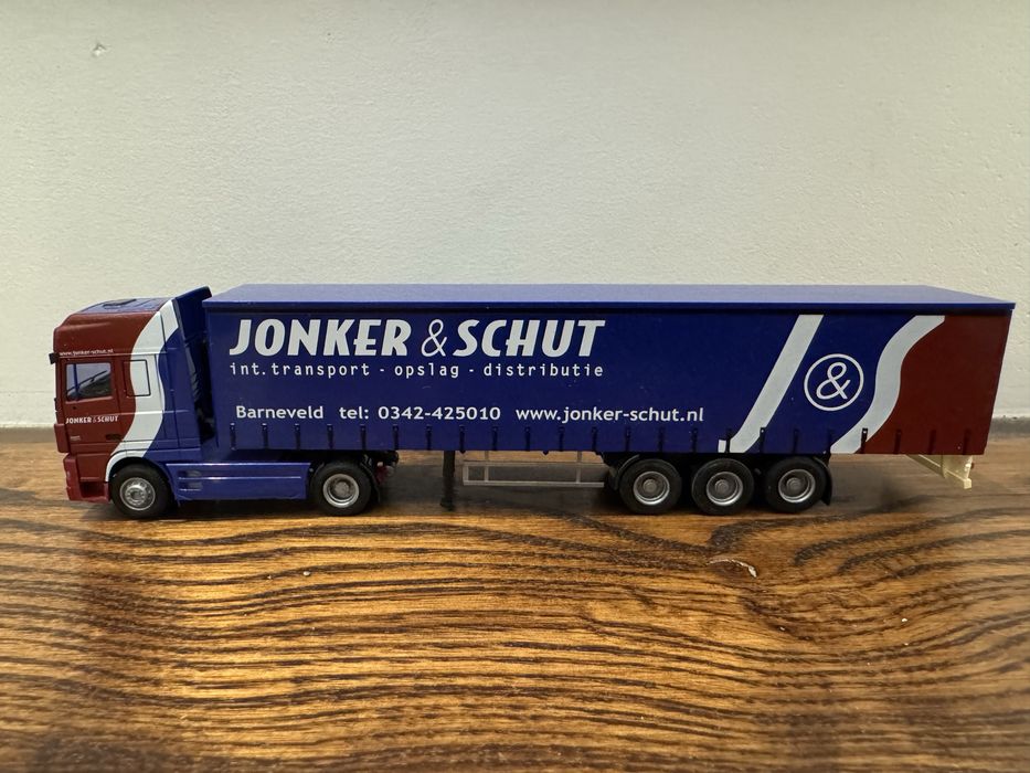 DAF XFJonker&Schut AWM 1:87 H0