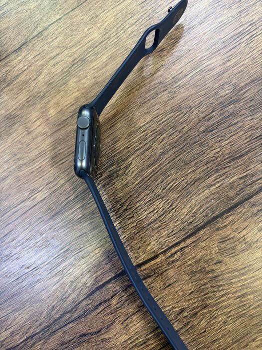 Apple watch SE 44 (MKQ63)