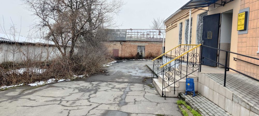 Нежитлові приміщення в одноповерховій будівлі, площею 144,2 кв.м. - View 2