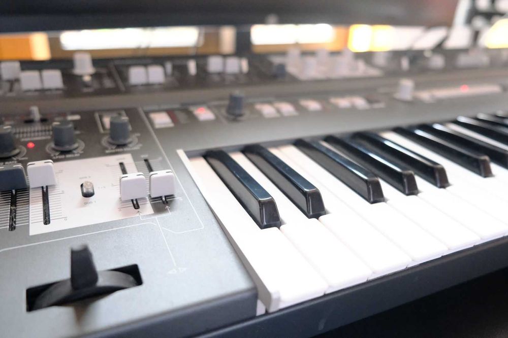 UDO Audio Super 6 12-Voice Polyphonic Analog-Hybrid Synth