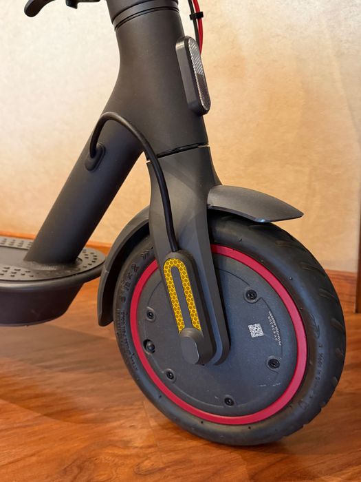 Самокат Mi Electric Scooter Pro 2