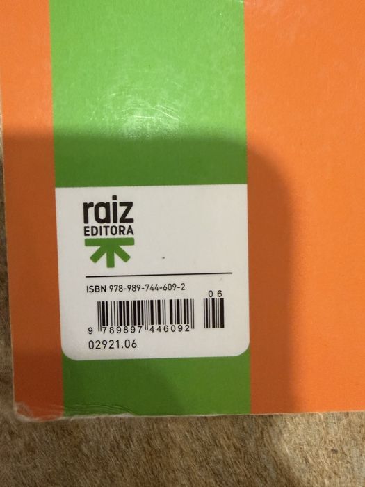 Livro de preparaçao para o exame nacional de Matemática A