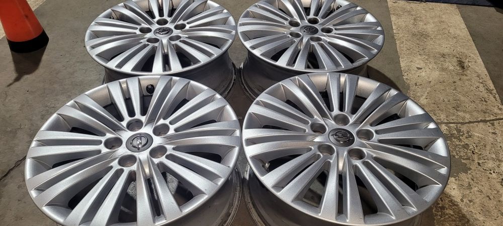 Oryginalne felgi Opel 17  5x115 + czujniki ciśnienia polecam